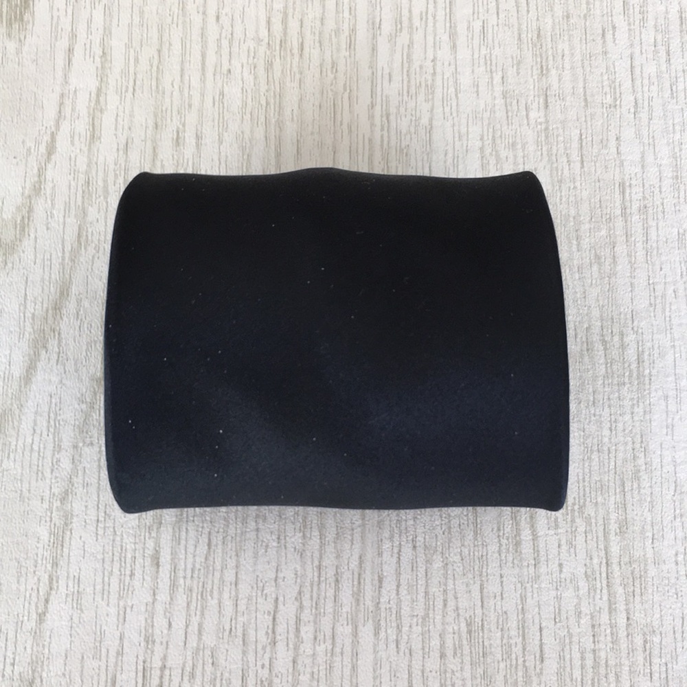 Arrow 100% Silk Men's Solid Black Neck Tie